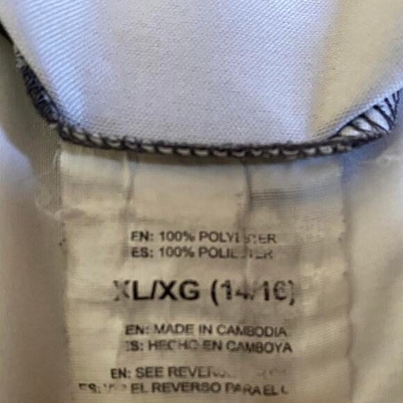 Gray and black And1 basketball sportswear t-shirt - size XL - Picture 3 of 3